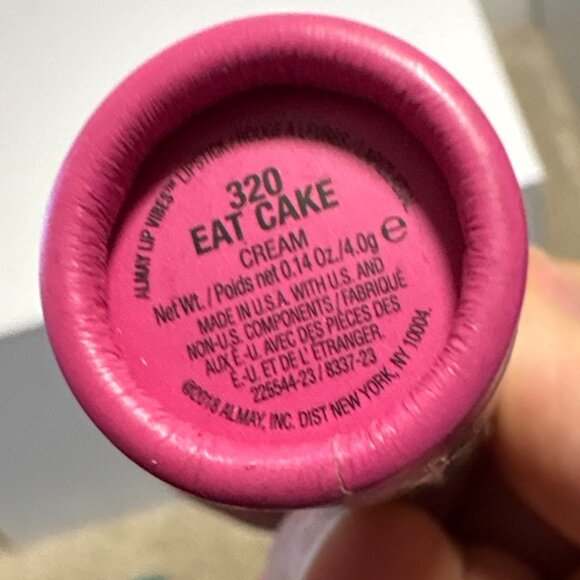 Almay Lip Vibes Lipstick Eat Cake 320 Cream Finish Hypoallergenic Pink 4.0G - Picture 4 of 4
